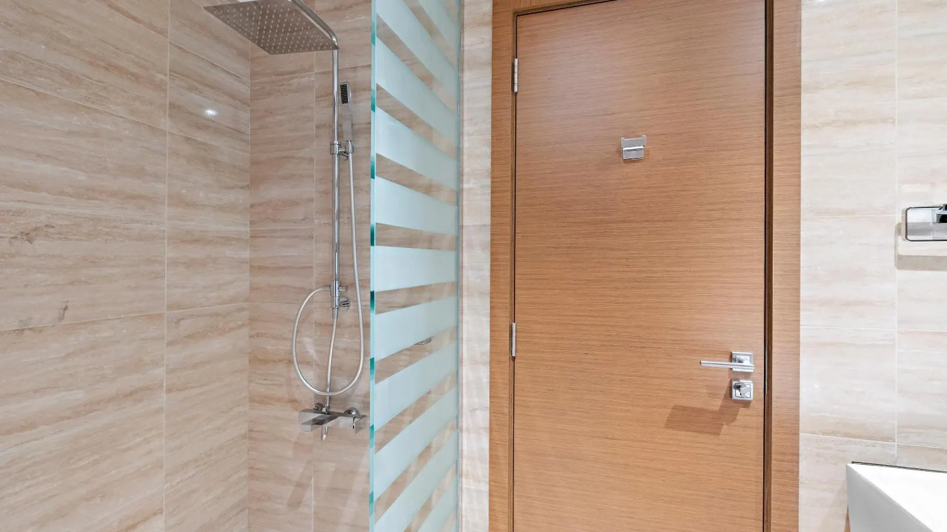 Apartment Luxury 2Br In Business Bay With Balcony & Canal View Dubai